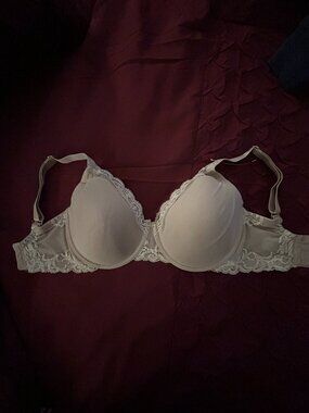 NWOT Natori Lace Trim Underwire Br 30Ha Skin Tone Beige Cafe Comfort Staple